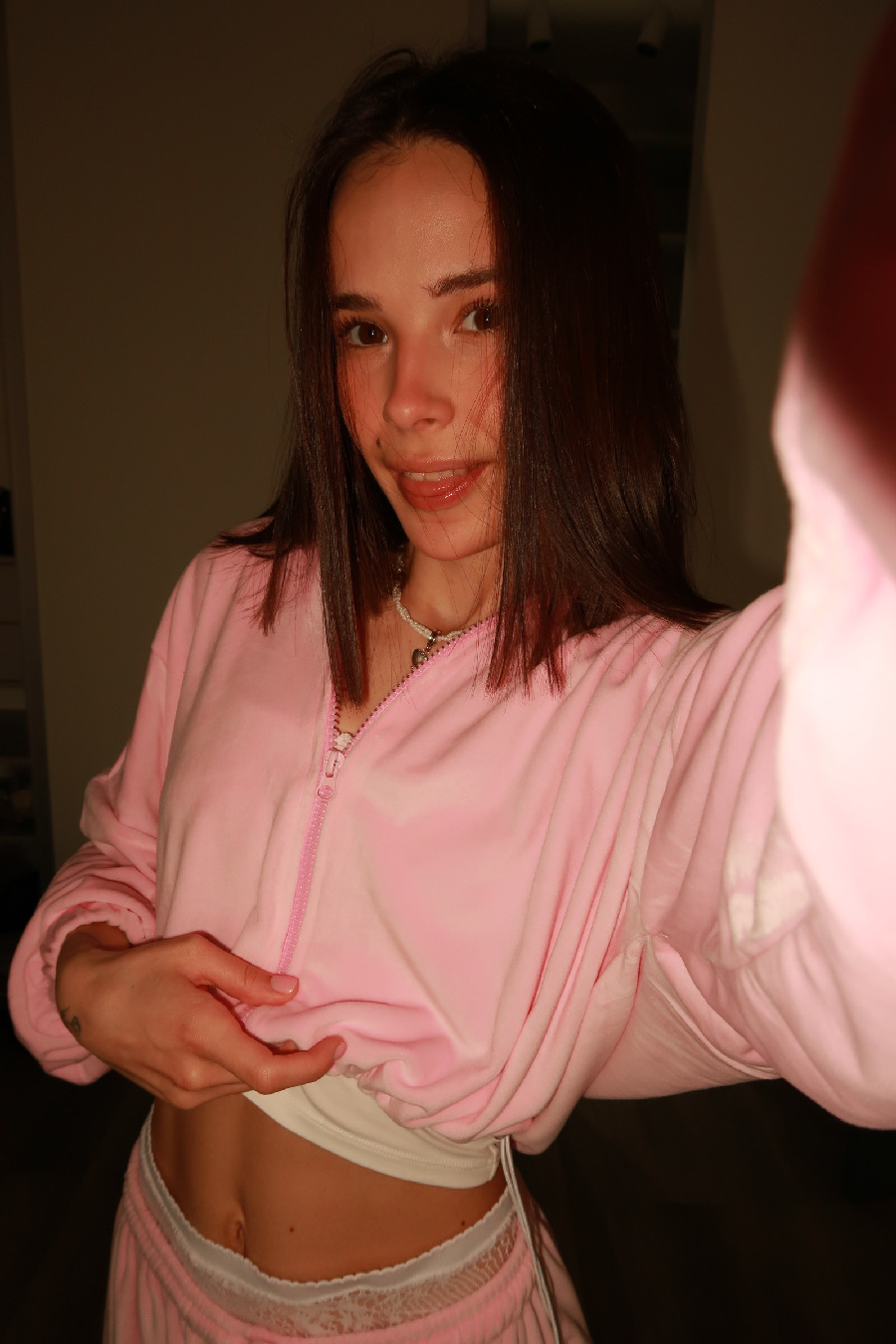 Tina brings the glow — live moments in Voronezh